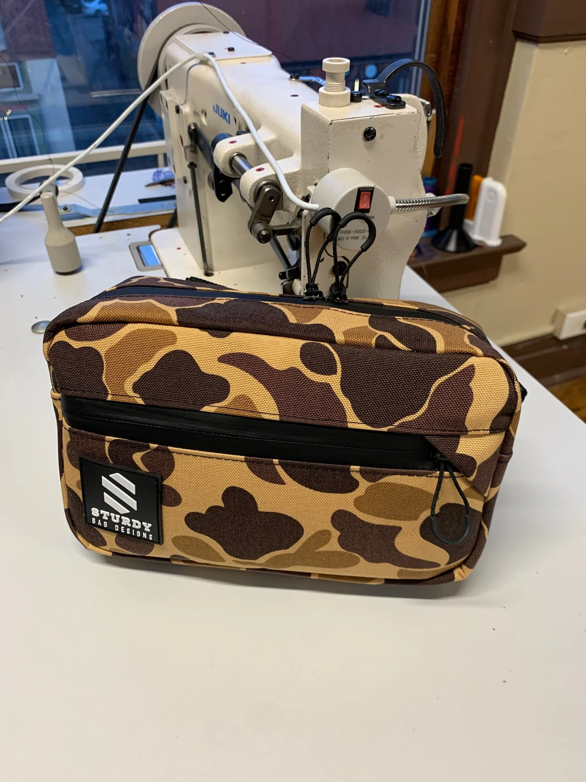 8BD604EB-00E2-40A8-86B3-57D5F4B0285D