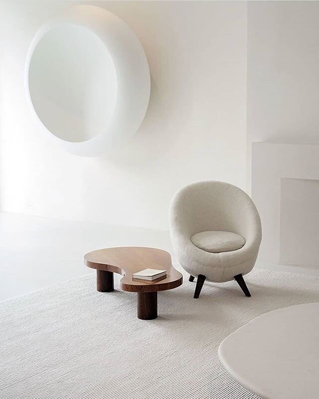 STUDIO CD EDIT
​The classic Egg Chair by @jeanroyere. Interior by&nbsp;@axelvervoordt.