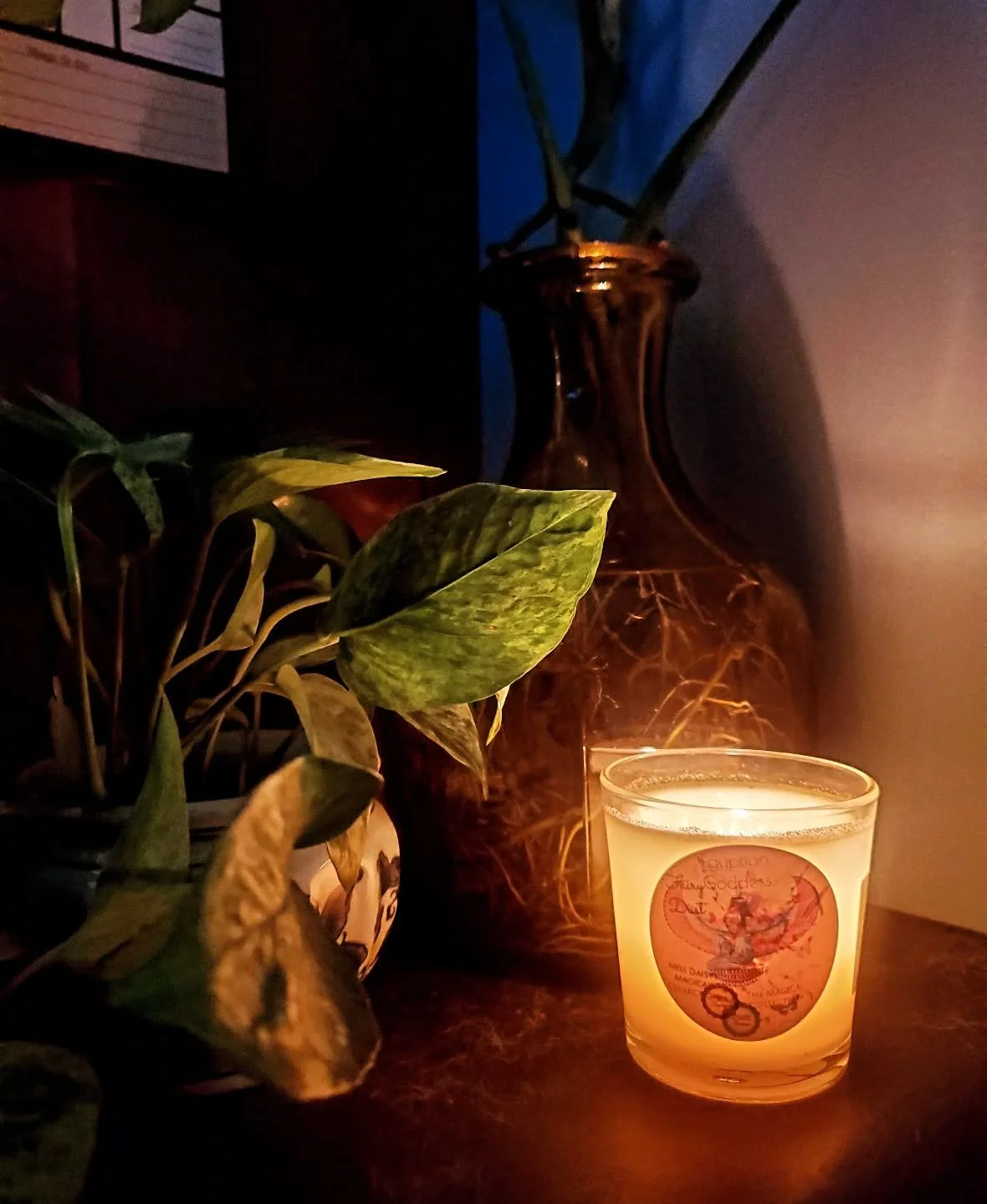 🌙✨ Whispers of an ancient bloom… ✨🌙
In the hush of twilight, she arrives—
Egyptian Goddess, swirled in soft lily of the valley
and golden amber light.
A flicker. A breath. A memory from the stars.
🌌Crafted for the dreamers, the myst