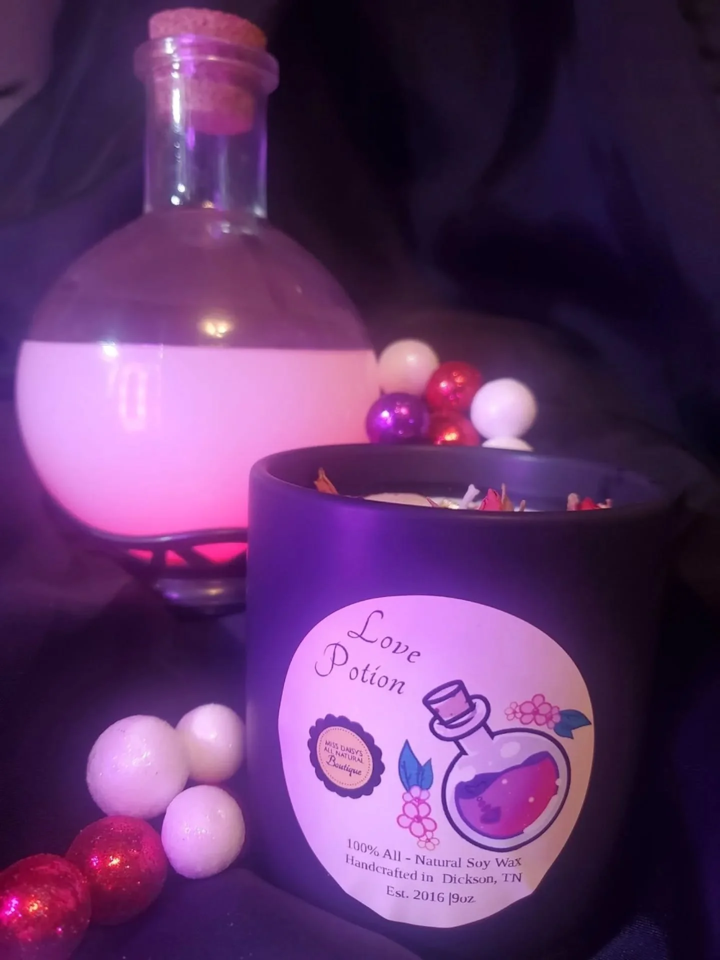 Love&hellip; but with a little extra magic 🔮💕

🖤On this rare crossover of Friday the 13th and Valentine&rsquo;s Day Eve&hellip; it felt only right to bring out the Love Potion.

🕯️Hand-poured in our signature Love Spell scent, crowned with real r
