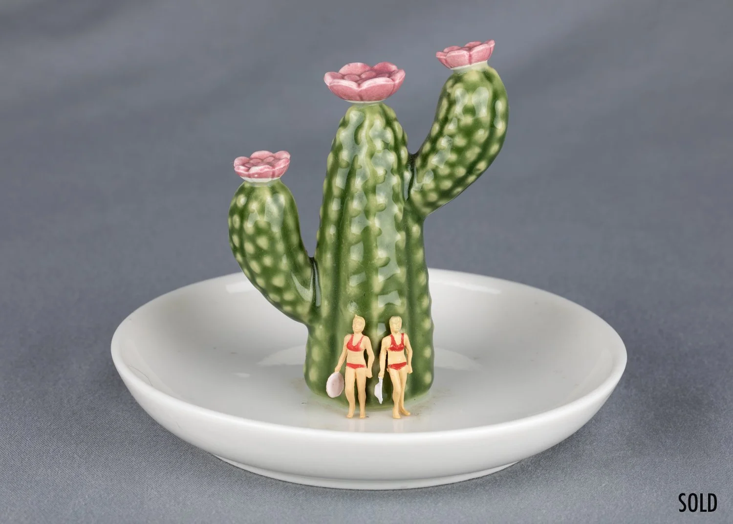 twins-cactus-sold.jpg