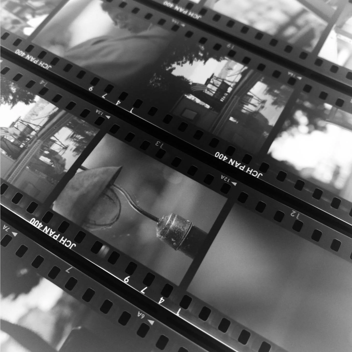 Archiving another order from @juanmurray.photography and noticed this was our first roll of @japancamerahunter to come through! How do you like it Juan?
-
#artifactstoheirlooms #thefilmhound #film #archivalservices