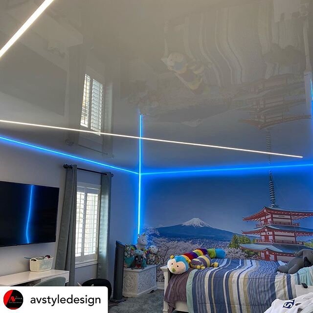 reimagining lighting in your home 🏠amazing design and expert execution by @avstyledesign proud to be contributing  to this #tiktok ready space 🙌 #led #lighting #ledlights #rgblighting #rgb #leds #ledstriplights #toronto #ontario #desinger #torontod