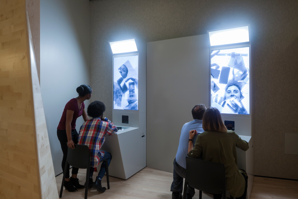 SFMOMA-galleries-with-visitors_0551_April-29nd_-Henrik-Kam-2016-1024x683.png