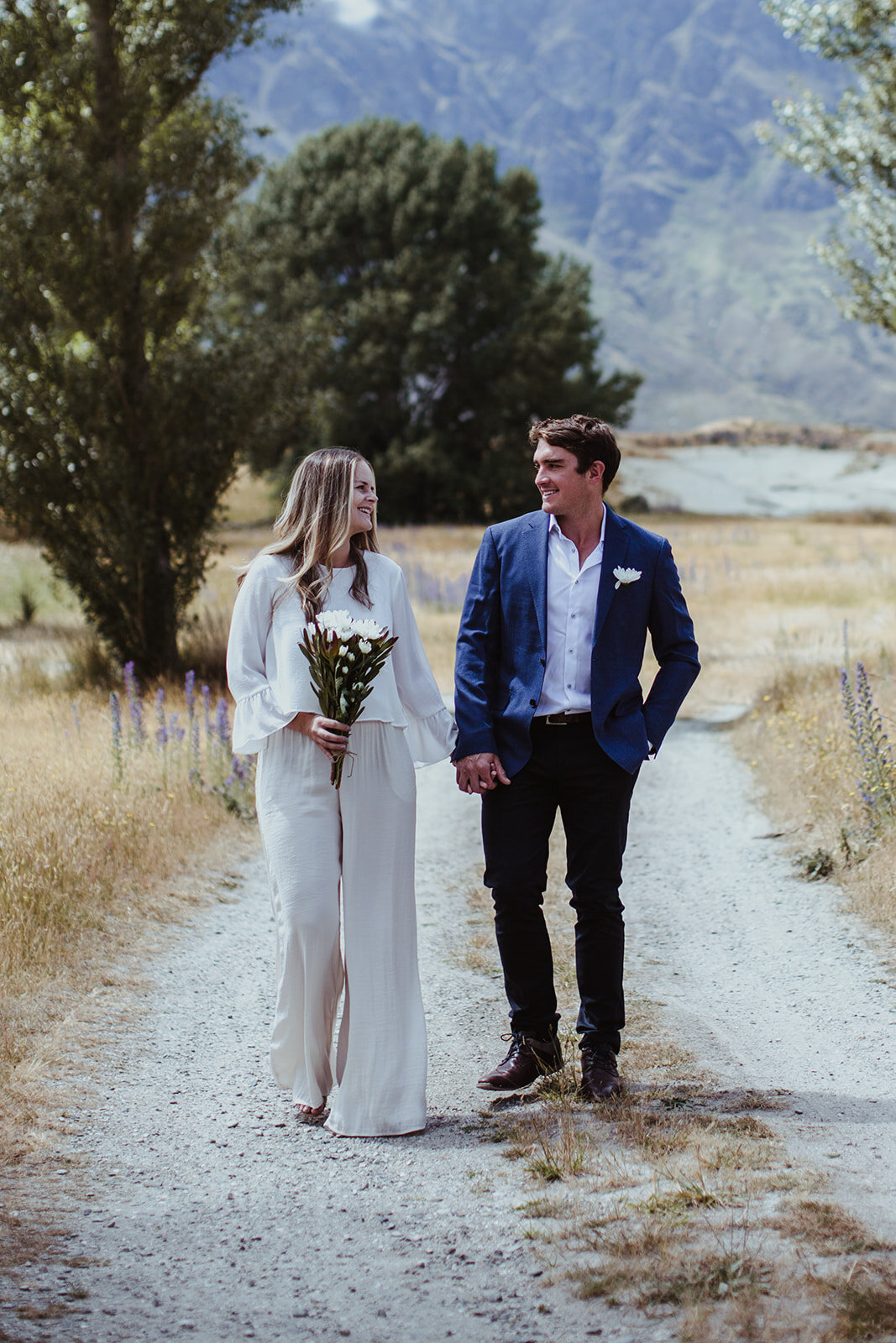 A bride and a groom at their elopement in Queenstown