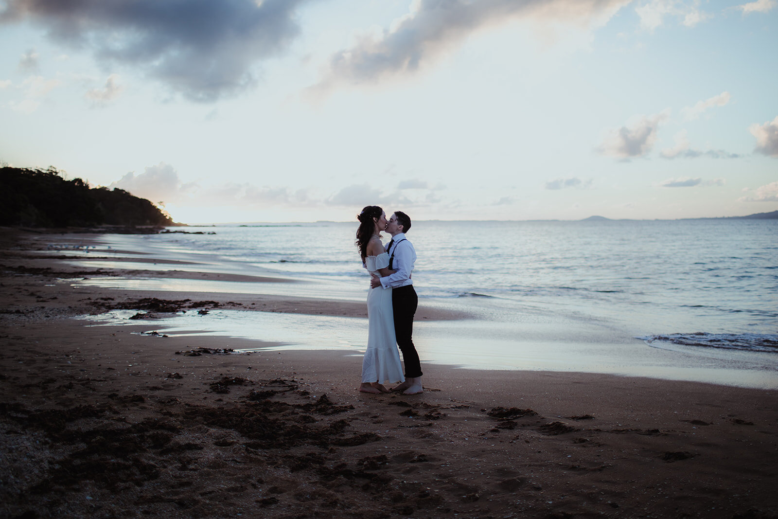 Same sex elopement shoot in Northland