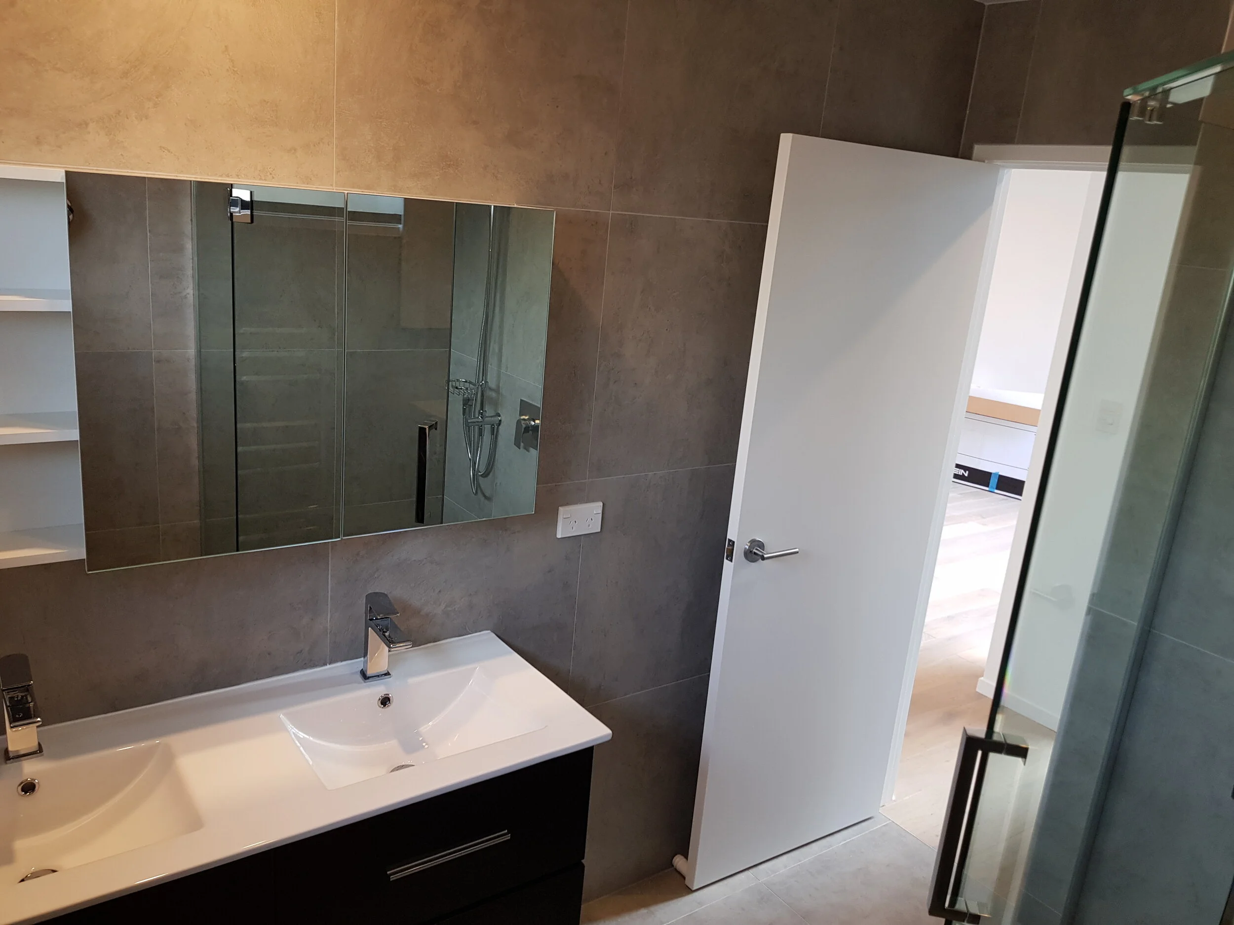 the circle manly  (4).jpg