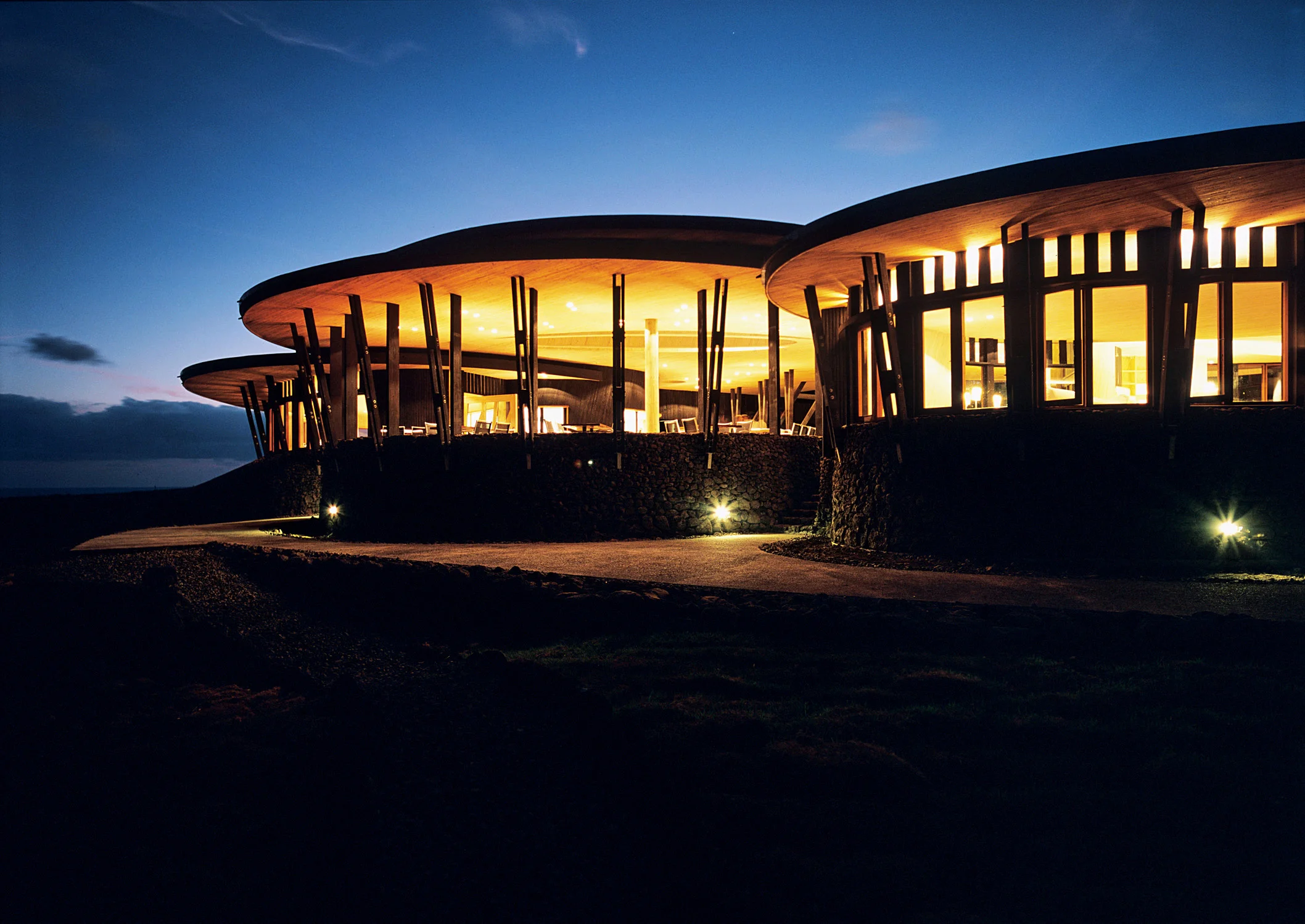 21_rapa nui Explora Posada Mike Rapu.jpg