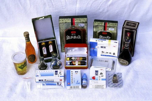 bear bile products sought after for medicinal properties. photo by gku and wspa..jpg