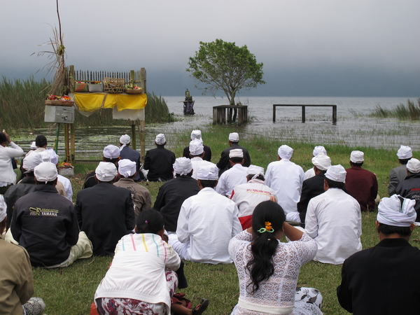 Prayers are often conducted by the holy Lake Bratan in Bali