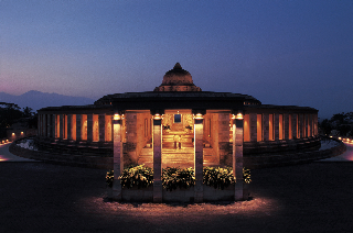 The Amanjiwo in the early hours of the morning