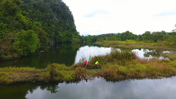 The race will take you through single track trails, streams, village roads and plantations.