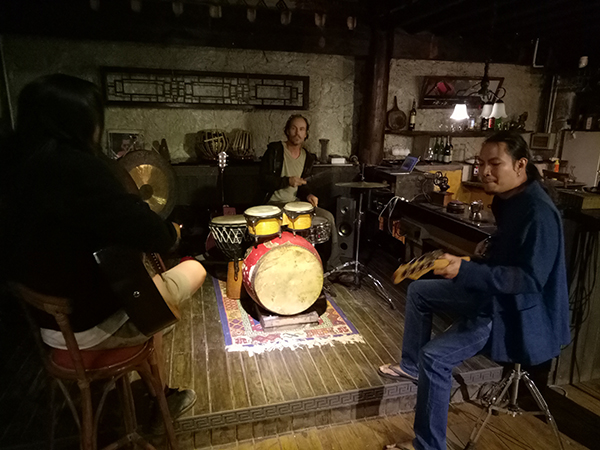 Jamming at Django's barplace