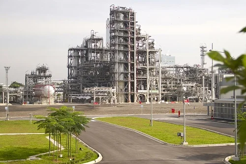 Neste's Singapore plant generates other usable byproducts. Courtesy Neste.