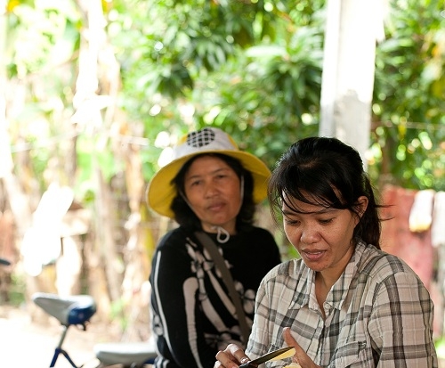Demonstrations on preparing bananas area regular favourite with tourists. Courtesy M. Wyse