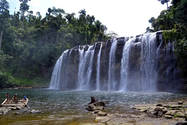 Tinuy-an Falls of Surigao Del Sur at 95m wide and 55m height is claimed to be the biggest waterfall in the Philippines.
