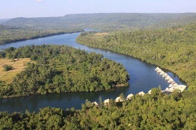 The only way in is by boat. No phones. No WiFi. Bliss. Courtesy 4 Rivers.