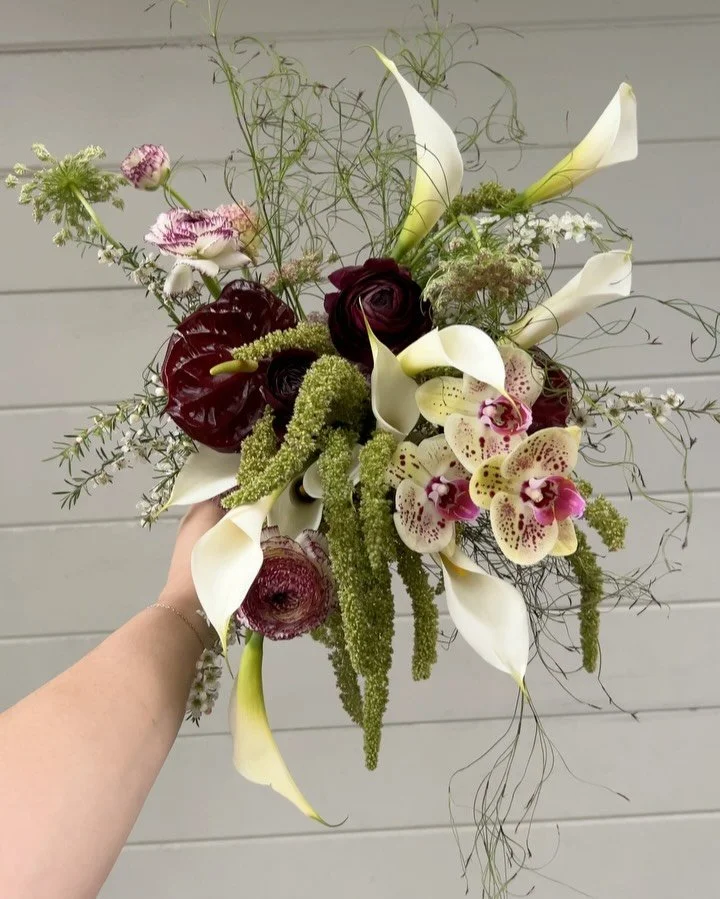 Ethereal and wild vibes for Chloe &amp; Jason intimate at home wedding 🥀✨

#bridalbouquet #bridalinspo #bridalflowers #etherealwedding #sydneywedding #sydneyweddingflorist #orchids