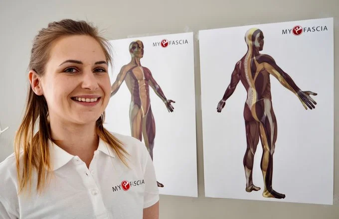 Salla Virtanen on Rauman seudun ainut MyFascia-yrittäjä. Hänet tavoittaa Hyvinvoinnin Walimolta.