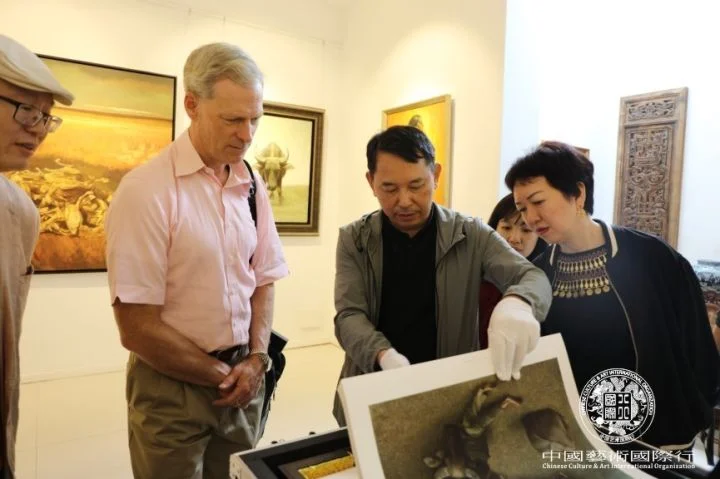 Mr. Jiang Guofang displayed his limited &nbsp;works collection