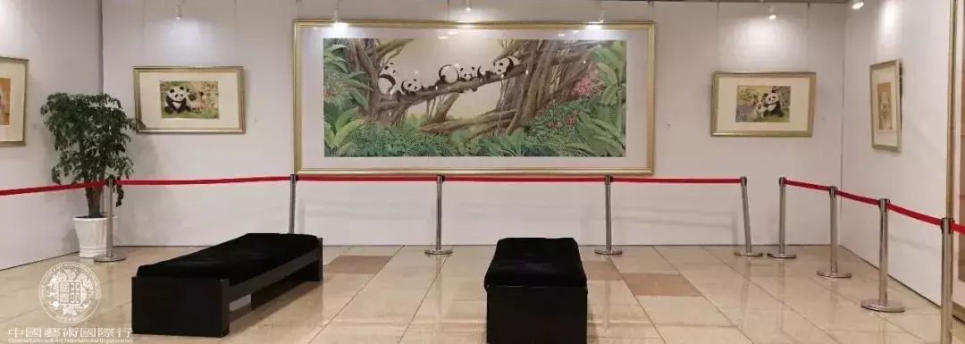 ▲《国宝生肖》——刘中邮品与国画艺术展现场