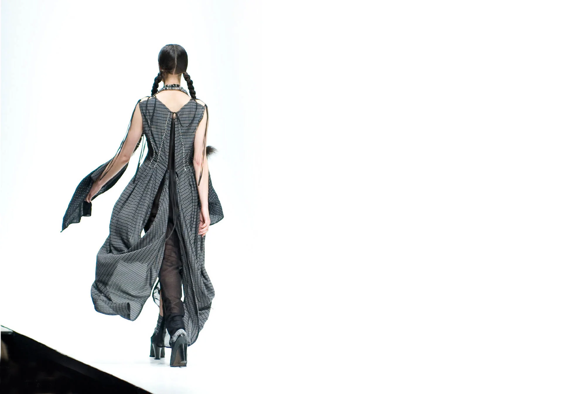 runway_web_10.jpg