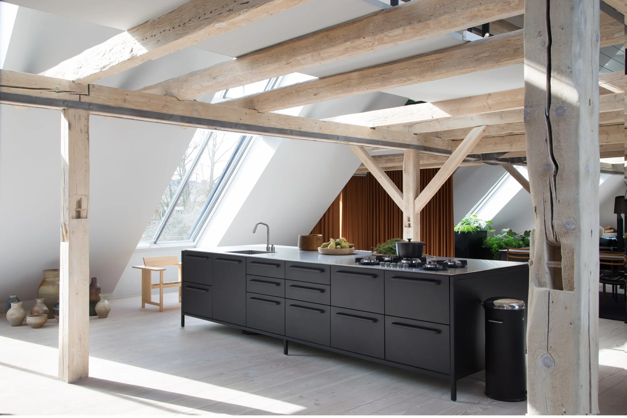 Vipp-Loft-Kitchen04-e1509627894409.jpg