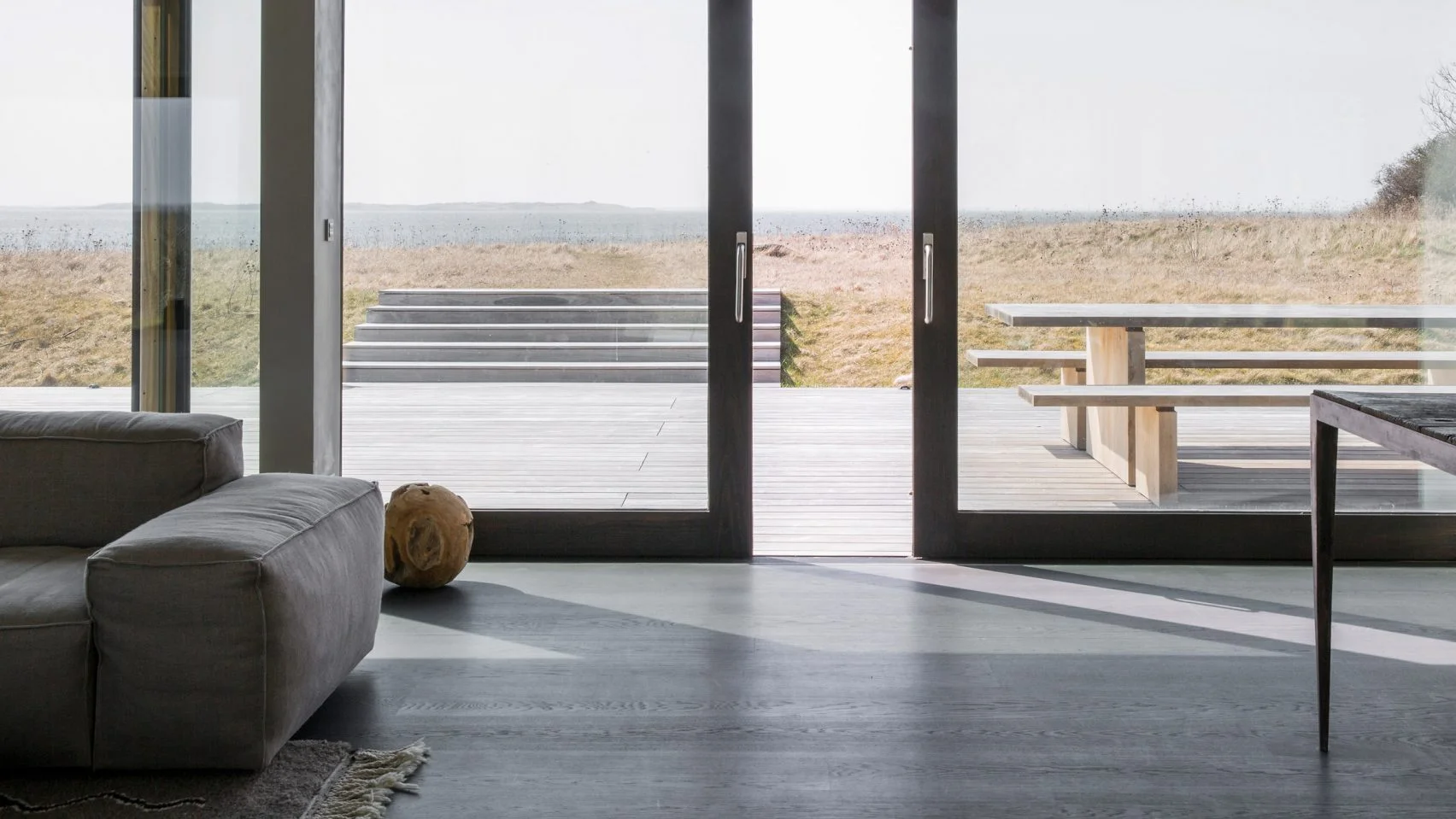 seaside-abode-norm-architects-denmark-aprilandmay-2.jpg