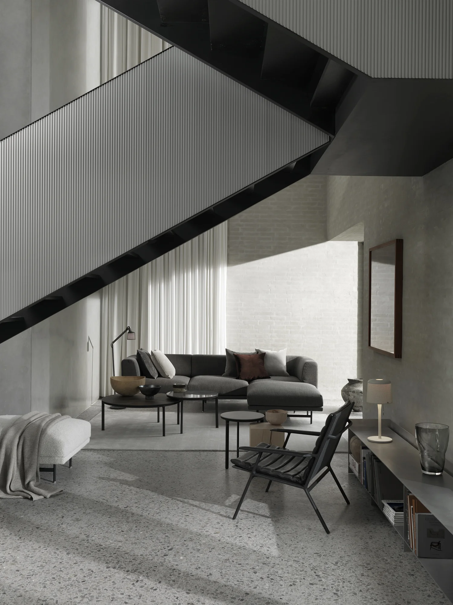 vippfurniture-aprilandmay