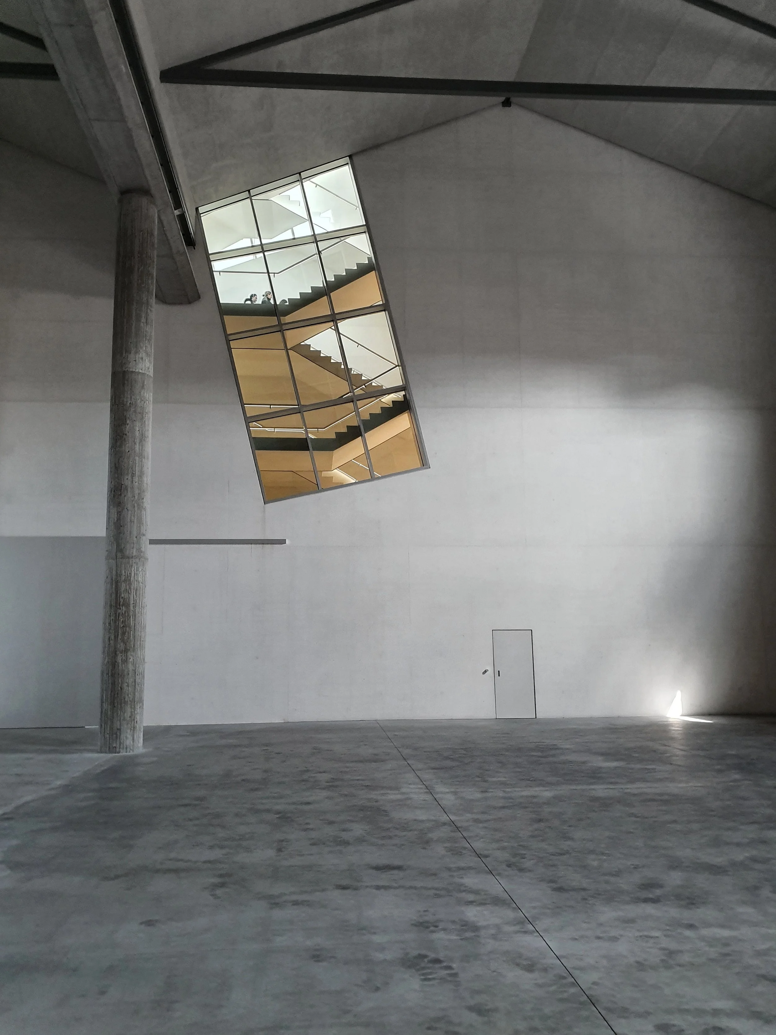 fondazioneprada-aprilandmay