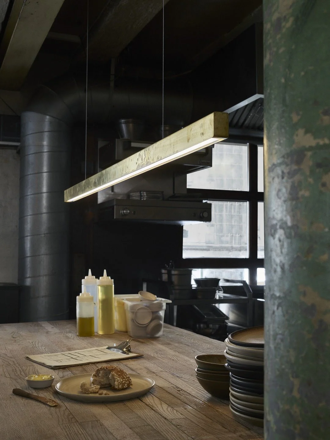 Lighting around the dining table