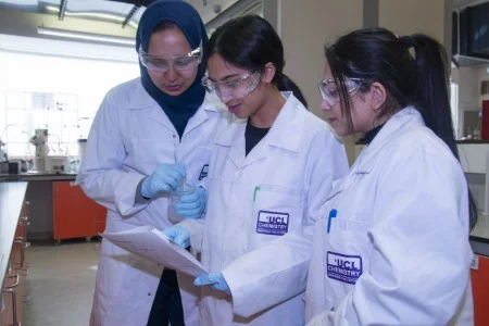 A-Level students explore Chemistry at UCL