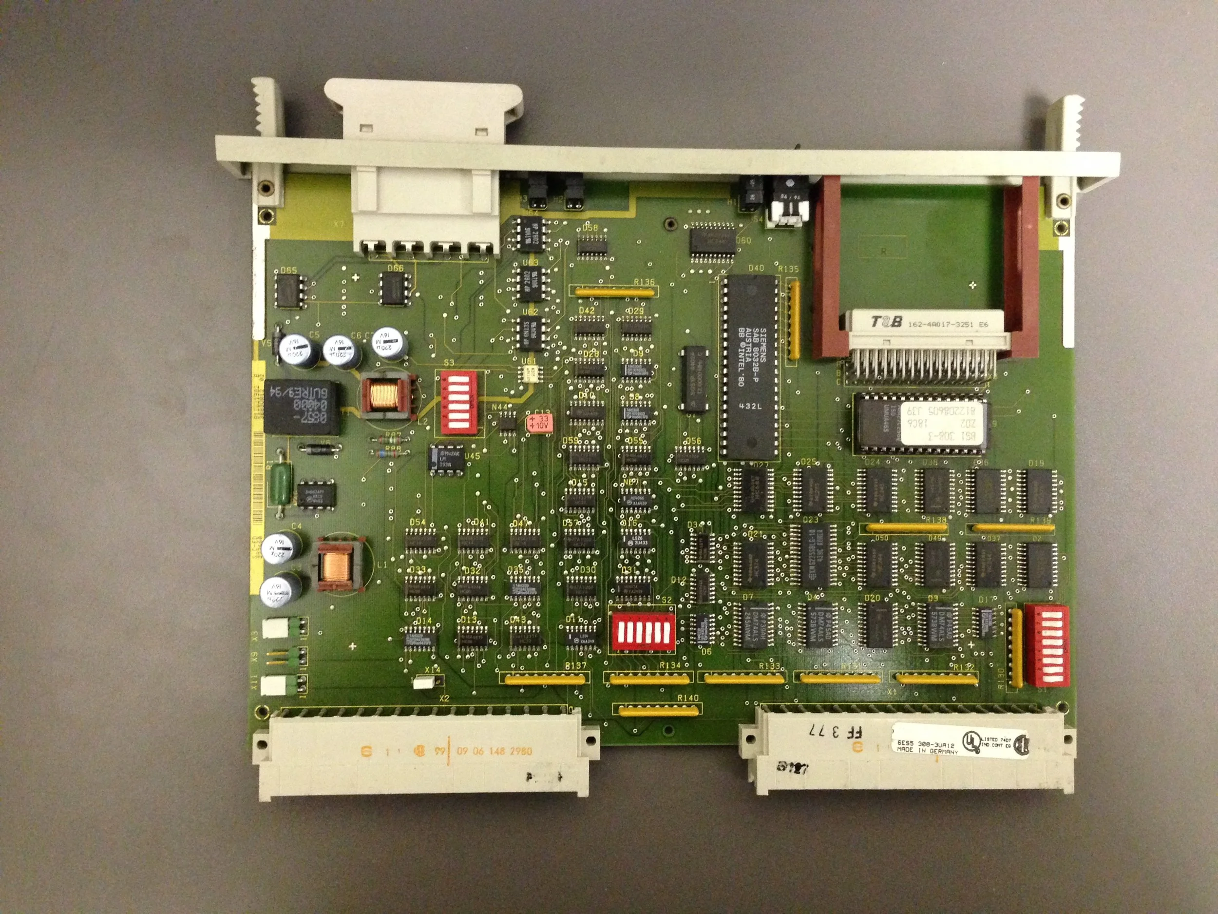 Siemens	S5-155U	6ES5 308 3UA12
