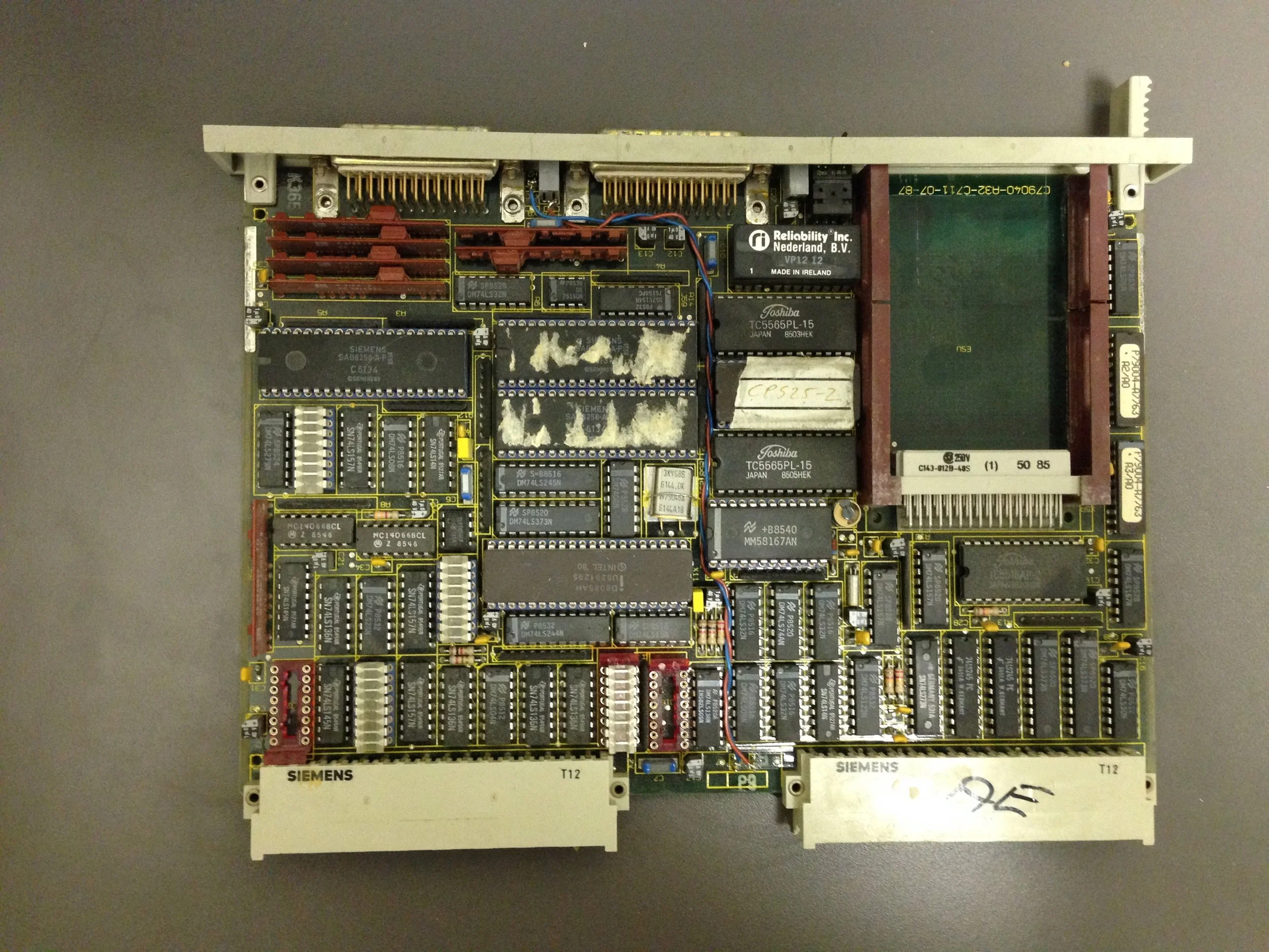 Siemens	S5-155U	6ES5 525 3UA11