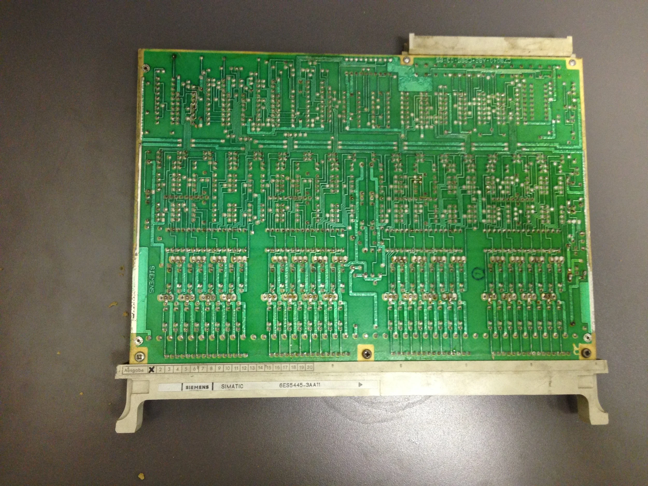 Siemens	S5-155U	6ES5 445 3AA11