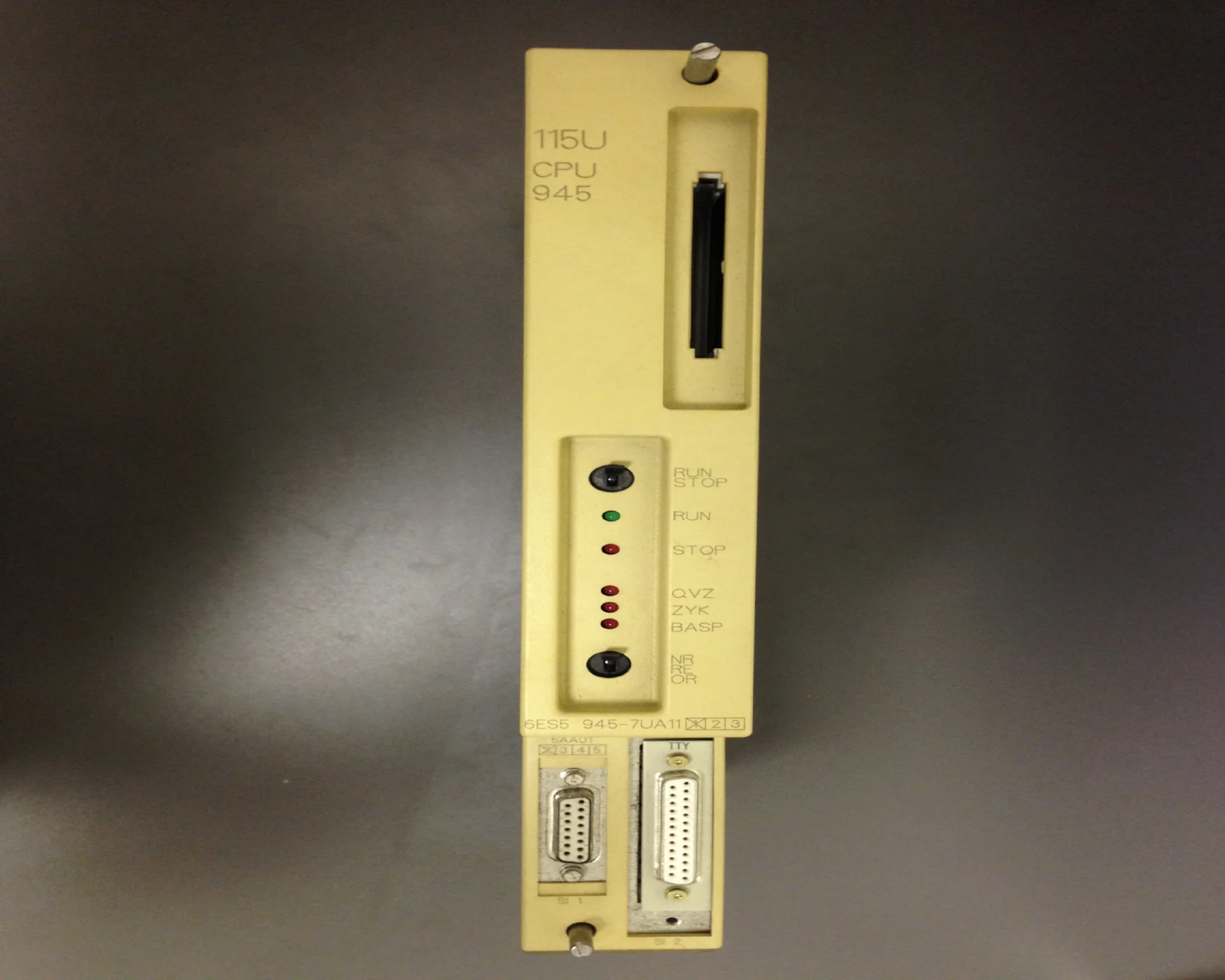 Siemens	S5-115U	6ES5 945 7UA11