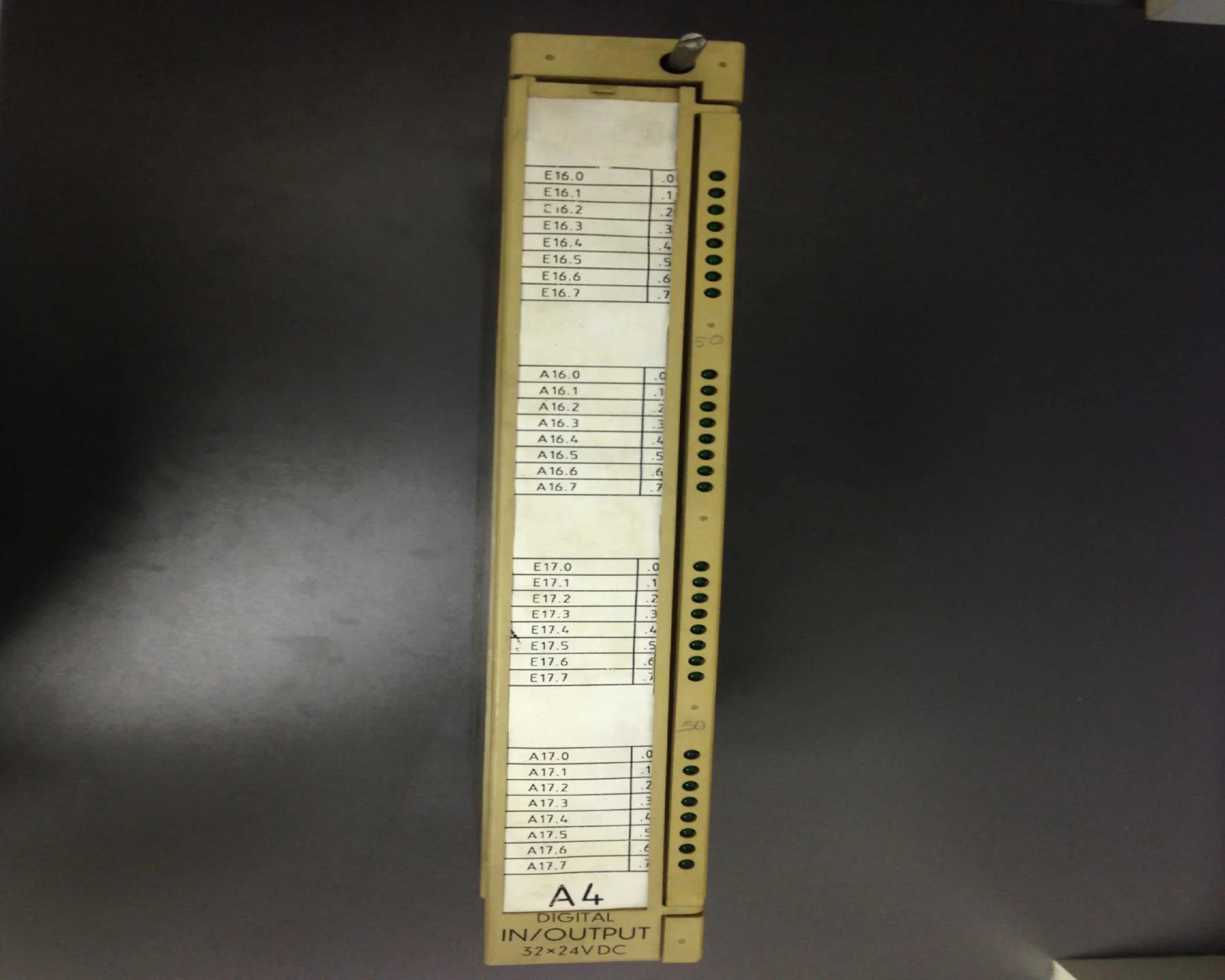 Siemens	S5-115U	6ES5 482 7LA11