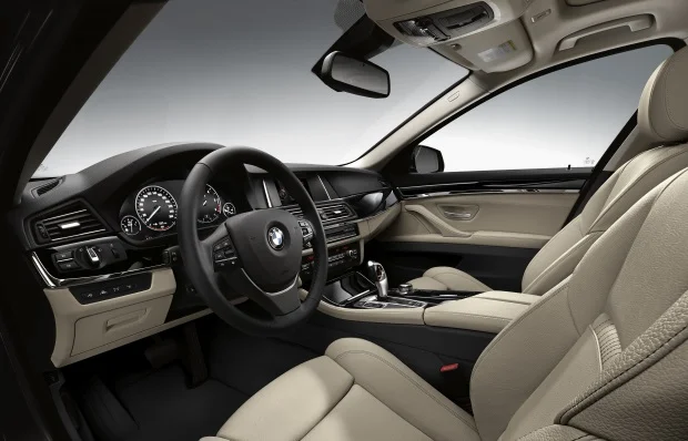 BMW-Serie-5-interni-1.jpg