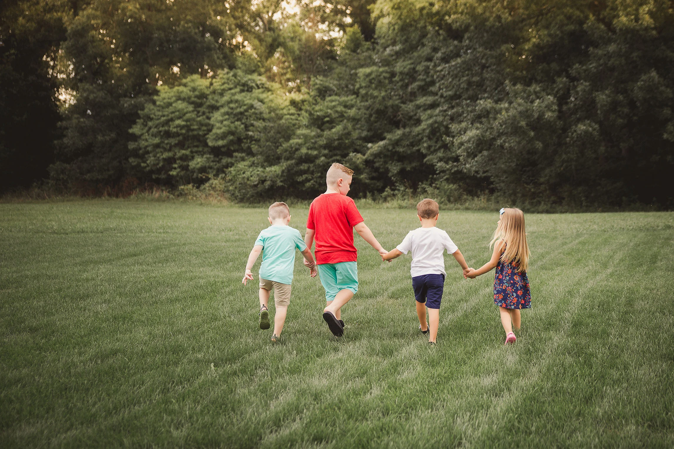 WEB Outdoor Cousins-1.jpg