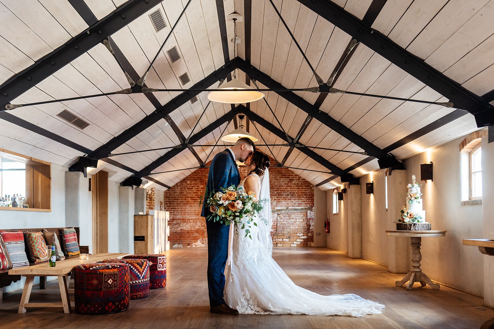 Grangefields - Two D Photography - 8.4.22 - Claire & George - two-d-photography-cripps-grangefields-C&G-349.jpg