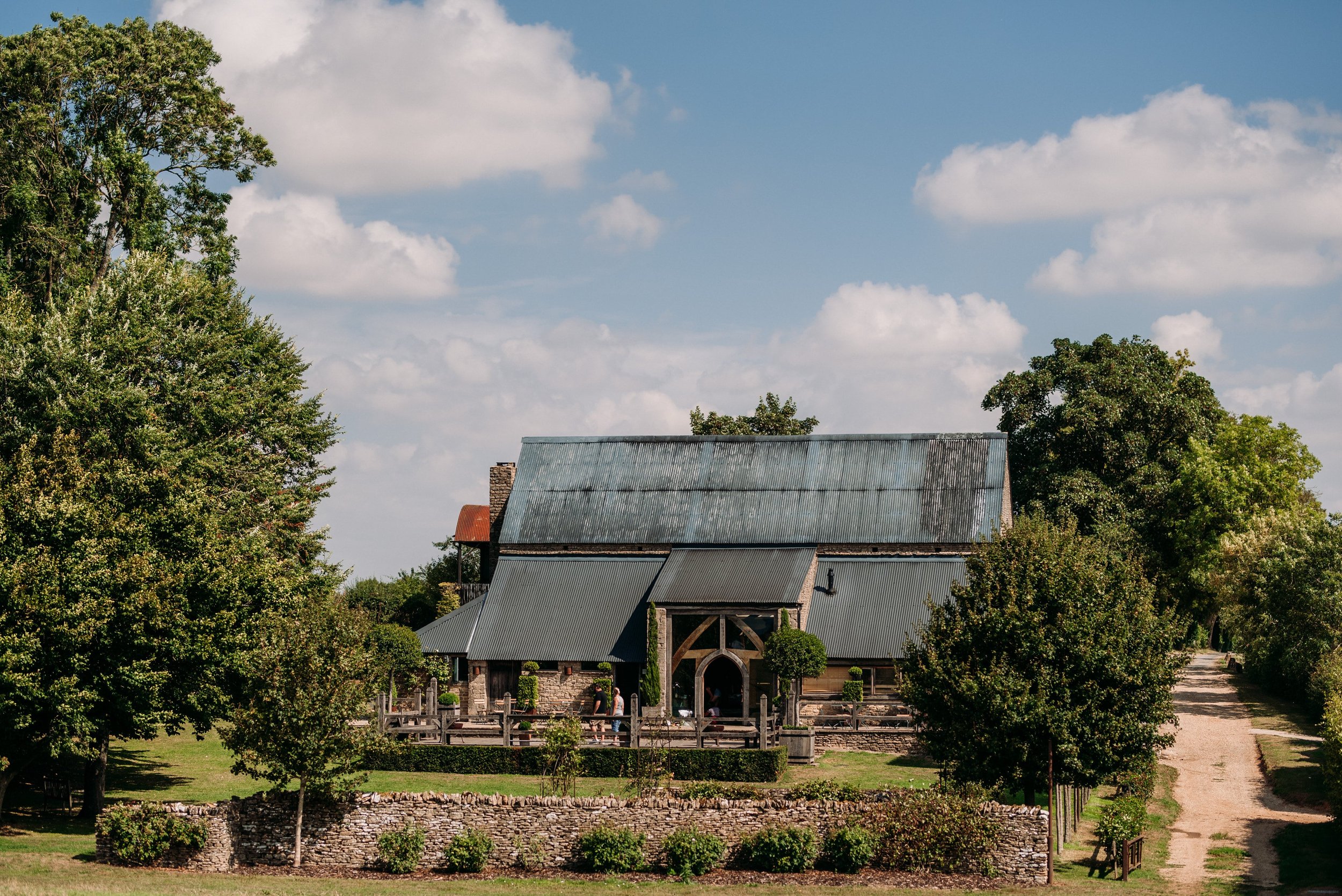 Cripps Barn - Jarek Lepak photography - Sophie Matt - 5.8.18-0001Cripps Barn-Adam Drake-17.2.18-Katie & Stuart-cripps+barn+gloucestershire+wedding+venue-min.jpg