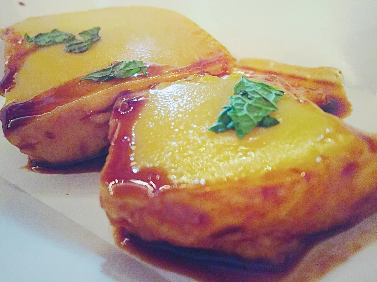 leche flan © Cathy Buena