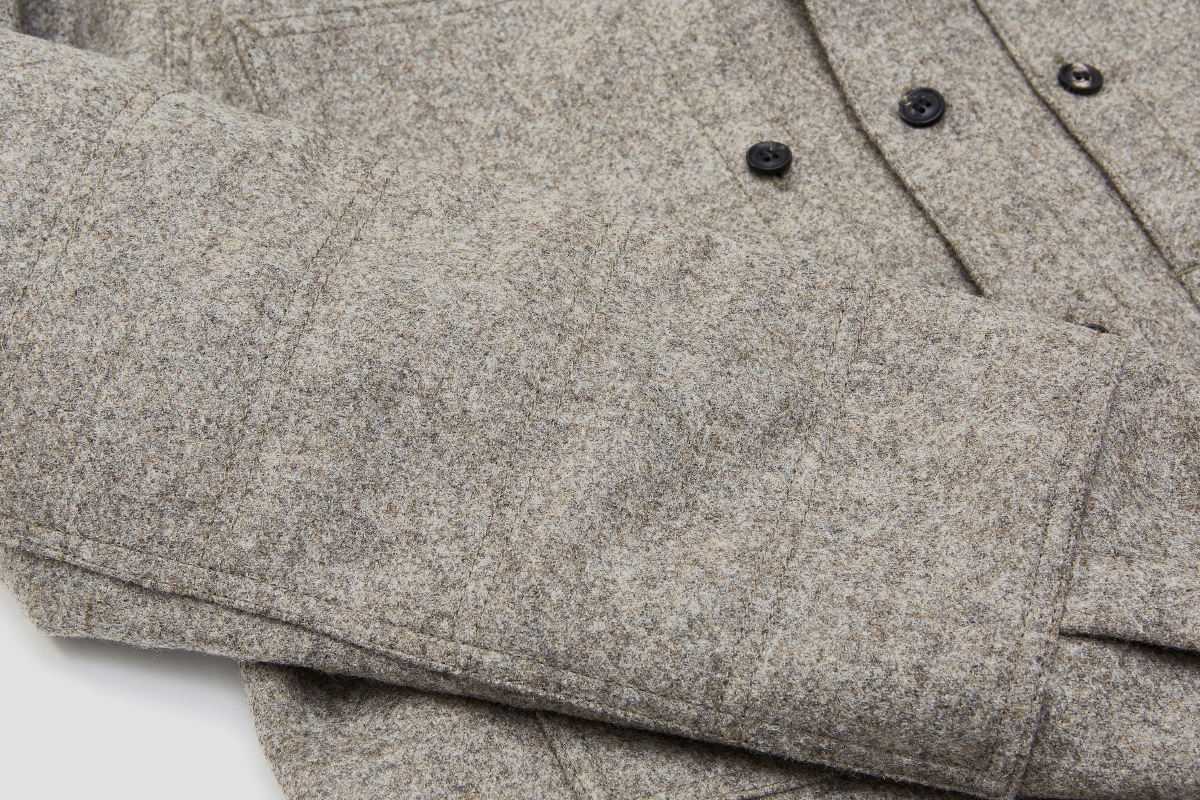 Arms reinforced with Dyneema® panels.