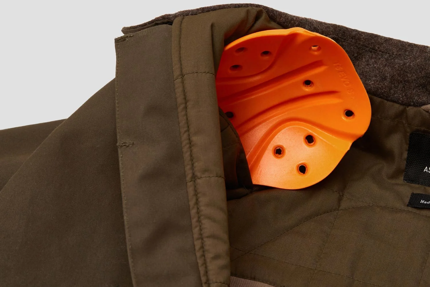 ashley-watson_eversholt_jacket_olive_removable-armour.jpg