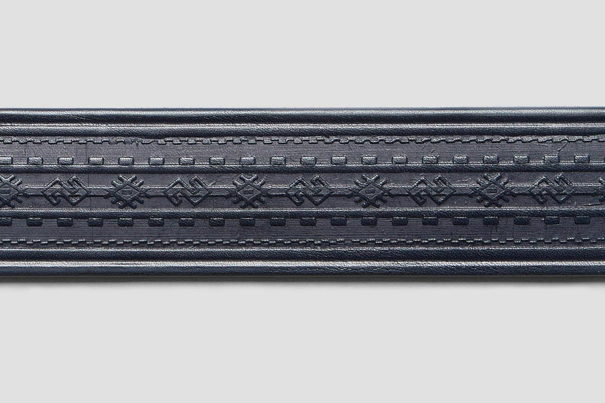 ashley-watson_putscombe-belt_navy_detail_pattern.jpg