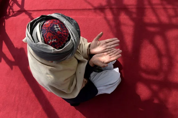 muslim-prayer.jpg