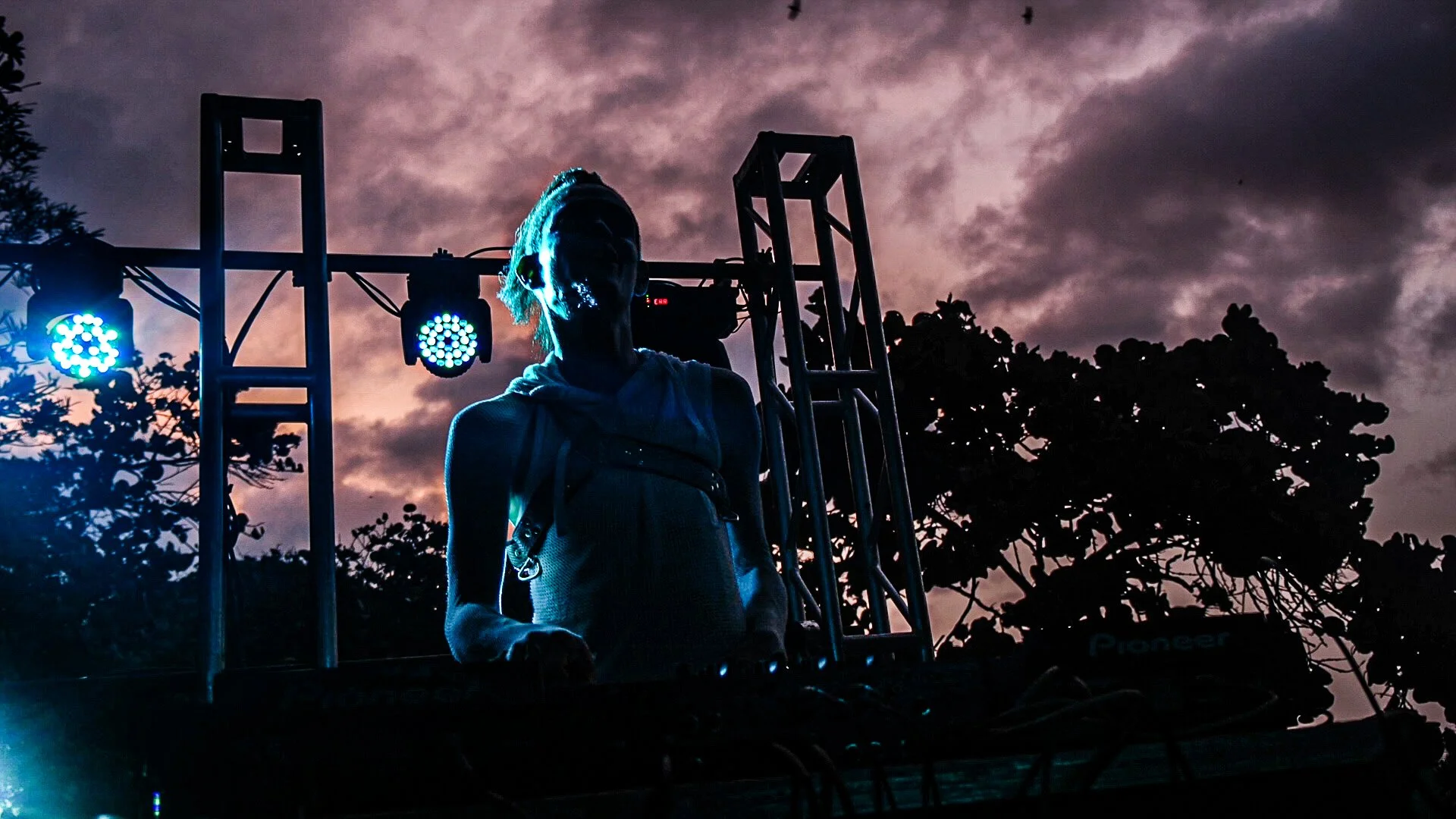 All Content.03_46_57_14.Still047.JPG