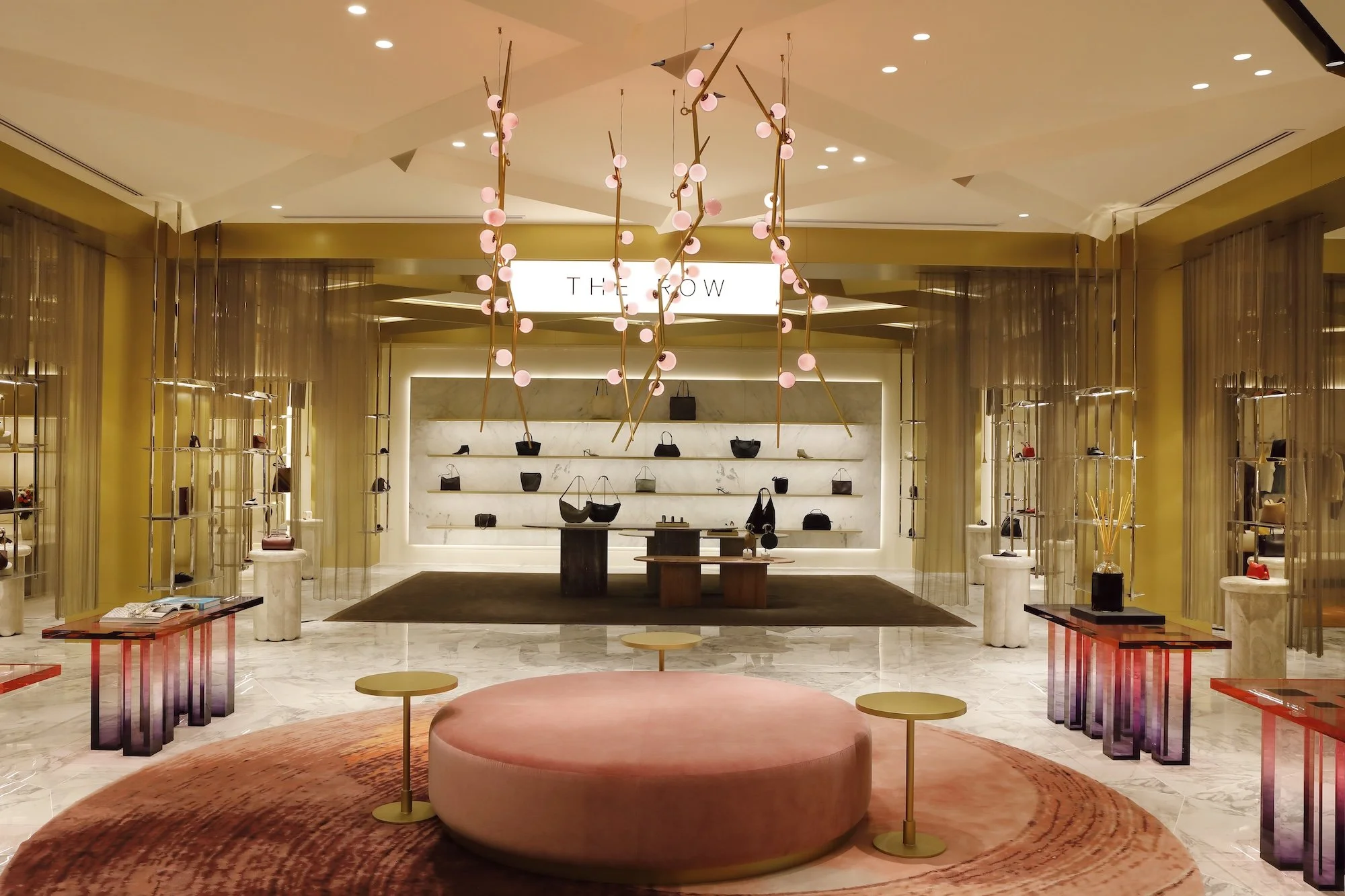Harvey Nichols-Kuwait _V3_4659 copy.jpg