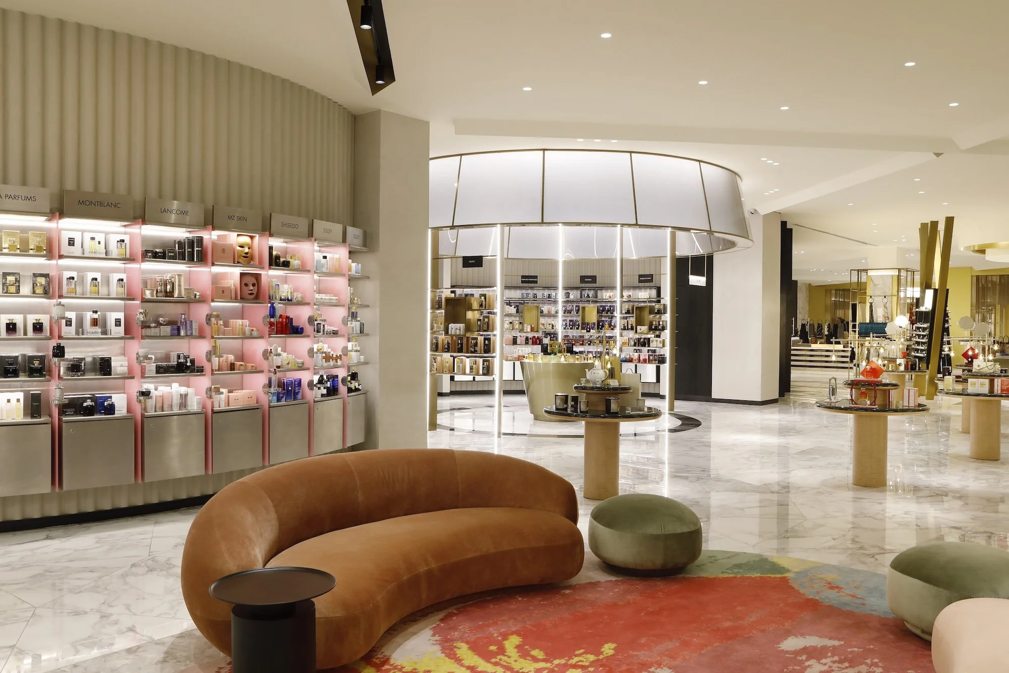 Harvey Nichols-Kuwait_4540 copy.jpg