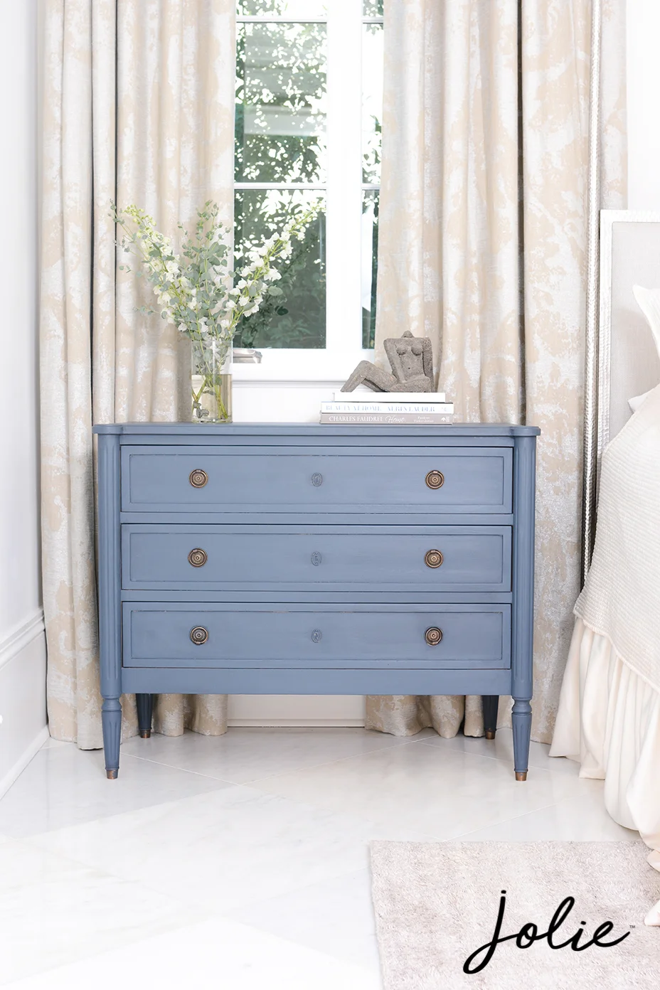 DSC_6042_watermark_2ClassicNavy+1GessoWhite.jpg